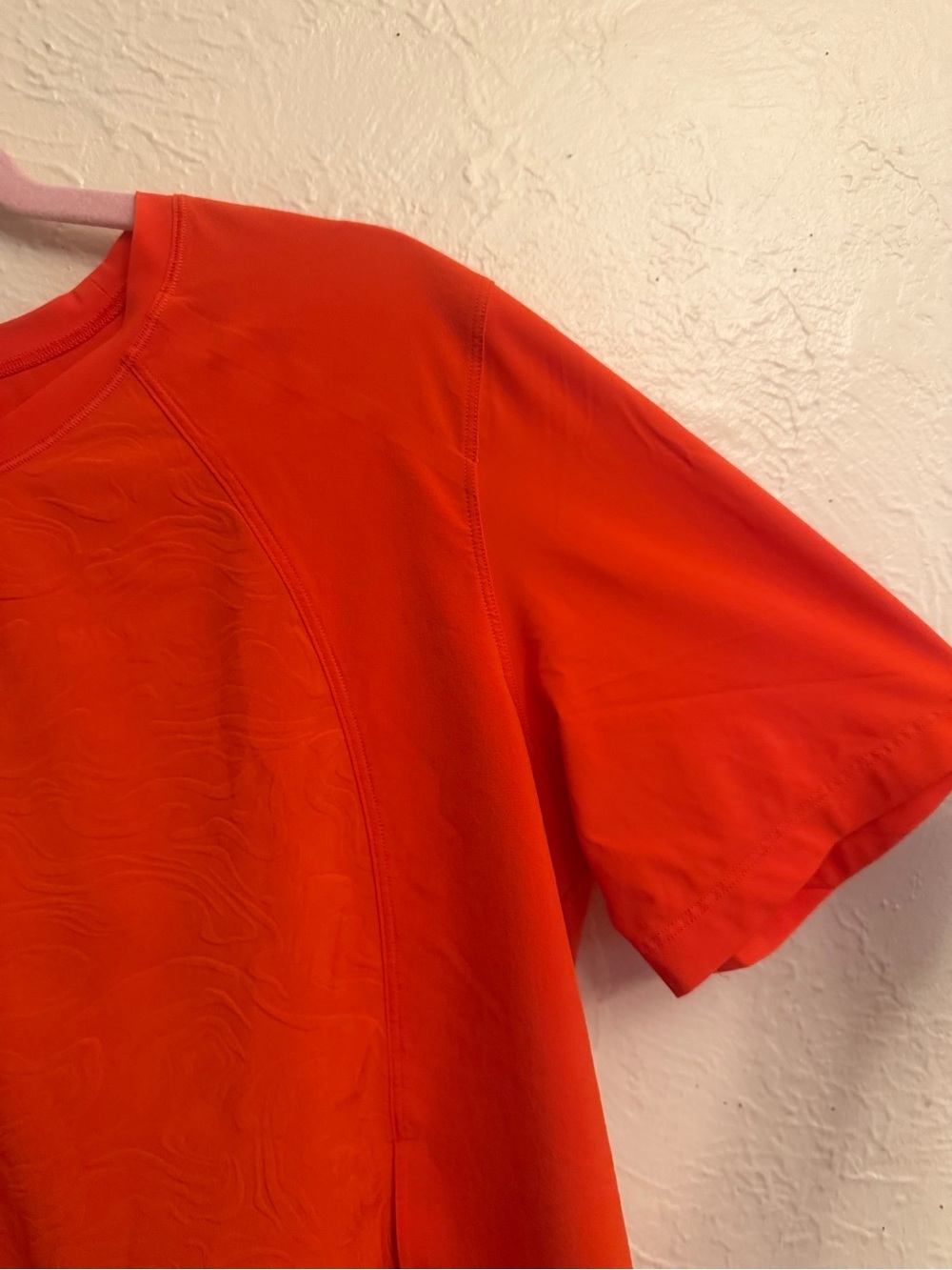 Lululemon Coral Short-Sleeve Stretch Running Tee - Picture 6 of 8